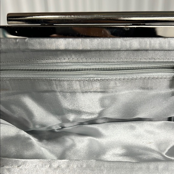 Chic Metallic Clutch with Chain Strap - Picture 9 of 9